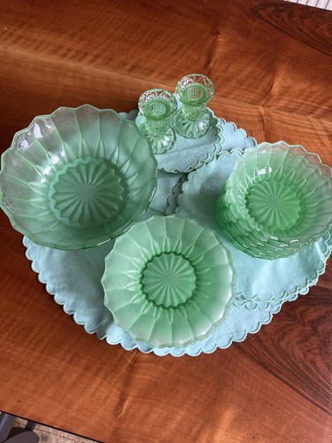 Bagley green glass 1930s fruit - green,