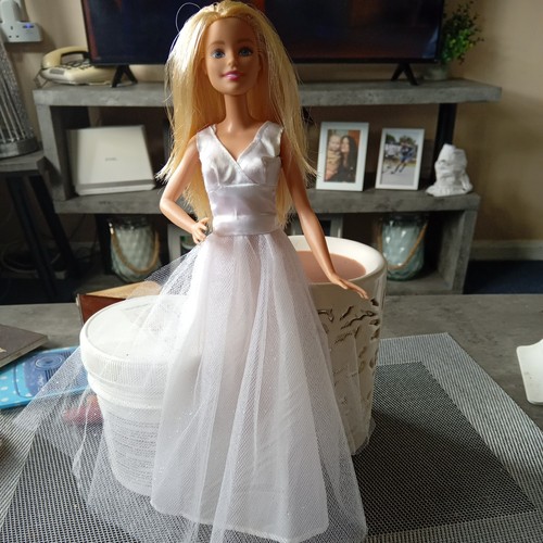 Gorgeous barbie princess bride - barbie,