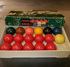1 .7/8" Ten Red Snooker Balls