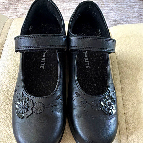 Hardly worn start rite - hardly,