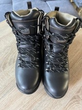 Karrimor Orkney Mens Waterproof Walking Boots with Vibram Sole (Size 8)