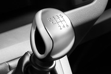 VAUXHALL VIVARO GEAR LEVER
