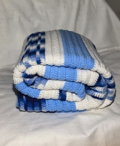 Over sized throw hand knit - sized,