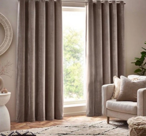 New yard curtain heavy - new,,