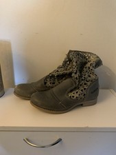 Bunker Brand Soft Grey Ankle Boots