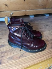 Doc Martens 101 6 Eyelet Boots