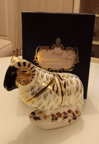 Royal crown derby boxed ram - royal,