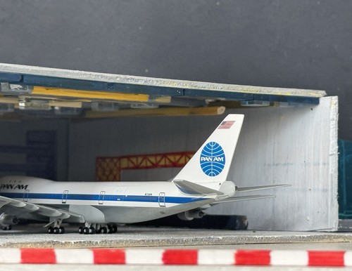 Click together aircraft - aircraft, hanger