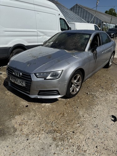 Audi met blue doors - a4, 4