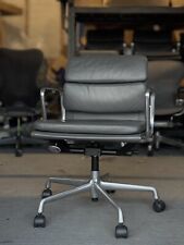Vitra Eames EA217 Authentic