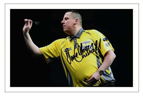 Dave chisnall signed autograph - chisnall,