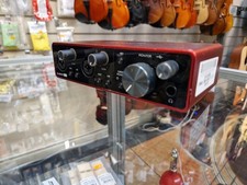 Focusrite Scarlett 2i2 (Please