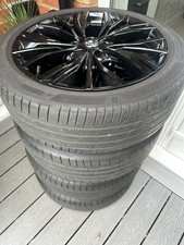 GENUINE OEM NISSAN JUKE SET OF