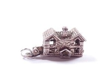 Vintage Nuvo Charm Cottage