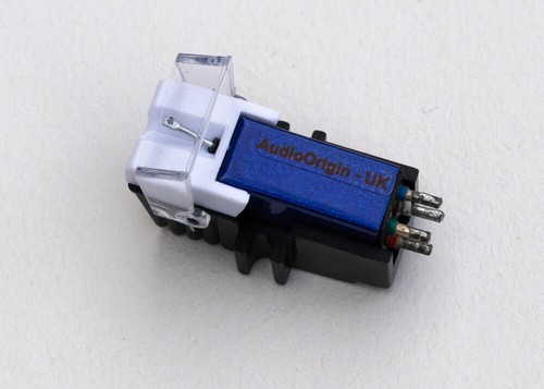 Cartridge with diamond stylus - with,