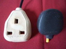 Vintage Pair Rubber Duraplug 13A Trailing Extension Socket & Black 13A Plug