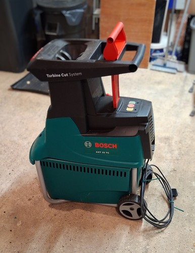 Bosch axt garden - 25,