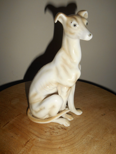 Attractive vintage ceramic - attractive,