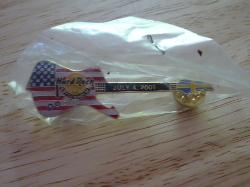 Hard rock cafe pin - cafe,