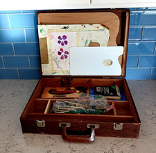Vintage Art Box With Palettes