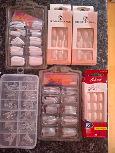 Pre glued press nails - press-on,