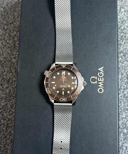 Omega seamaster james - omega,