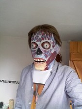 They Live alien mask collectors latex horror movie mask - Trick or Treat studios