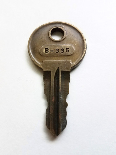 Vtg illinois key - b-336,
