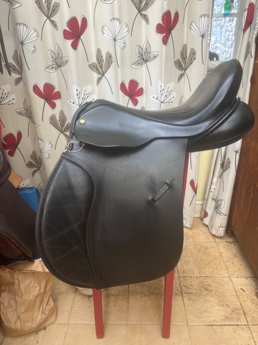Black country medium - black, 17.5"