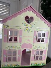hello kitty dolls house with
