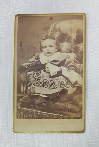 Cabinet card baby young child - cabinet,