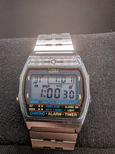 Rare timex vintage - q, 1985