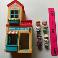 ELC Happyland Plastic Toys - Tea Room Shop + 4 Figures