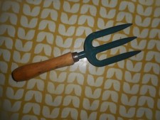 Old garden hand fork, 11"