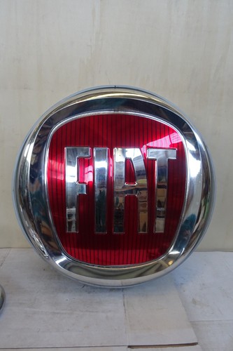 Fiat working sign sign 500