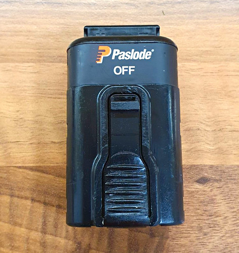Paslode lithium battery 018880 - paslode,