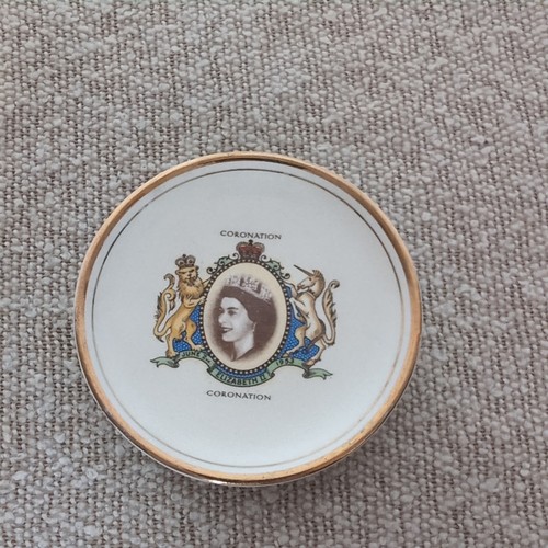 Queen elizabeth coronation - elizabeth, ii