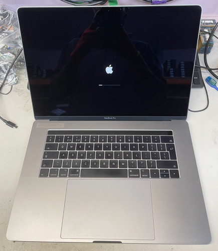 Apple macbook pro - apple, 15"