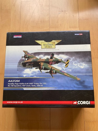 Corgi aa37204 handley page - corgi,