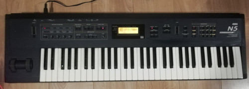 Korg synthesizer keyboard - n5,