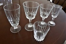 5 assorted drinking glasses