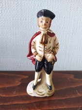 CERAMIC VINTAGE FIGURINE of