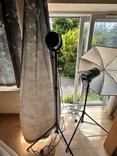 Elinchrom D-Lite 2 & 4 Studio