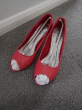 Viva La Diva Red Gloss Peep Toe Shoes Size 5 Nice Ladies Women's New Smart