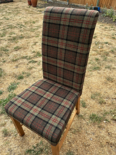 Tartan fabric upholstered - 6,