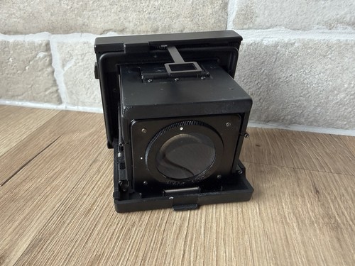Waist level view - level, finder