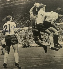 Signed Roger Hunt England World Cup 66 1966 Football Autograph Signature