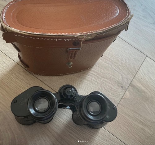 Cased field binoculars 8x30 - cased,