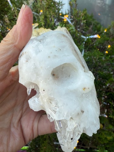 Clear quartz crystal skull - clear,