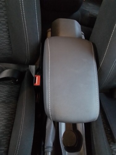 Centre armrest lid - lid, vauxhall